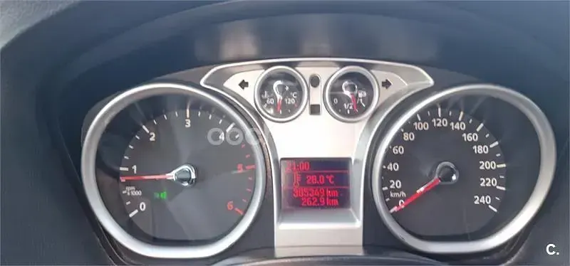 Usado Ford Focus Titanium 109 CV (80 kW) 2010 Negro Berlina
