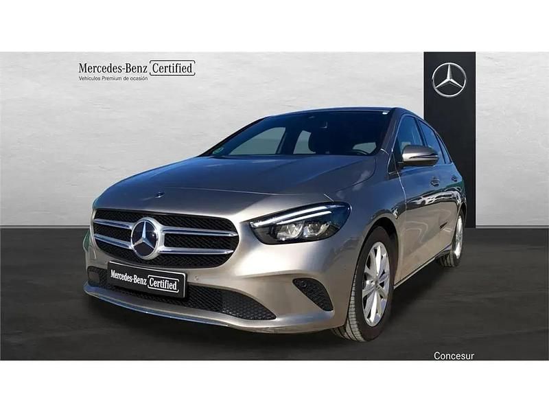 Usado Mercedes B200 149 CV (109 kW) 2020 Gris Monovolumen