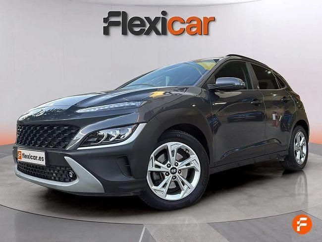 Usado Hyundai Kona 120 CV (88 kW) 2022 Gris / plata SUV