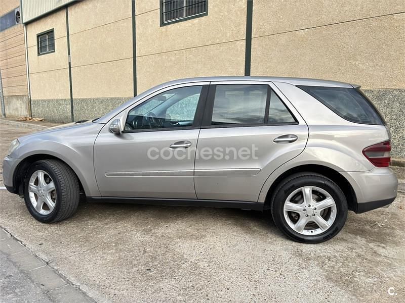 Usado Mercedes ML280 190 CV (139 kW) 2007 Beige SUV