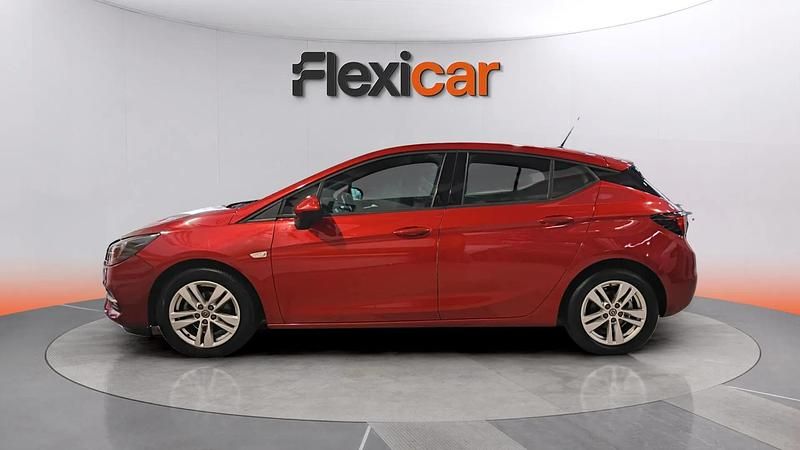 Usado Opel Astra GS Line 131 CV (96 kW) 2020 Rojo Utilitario