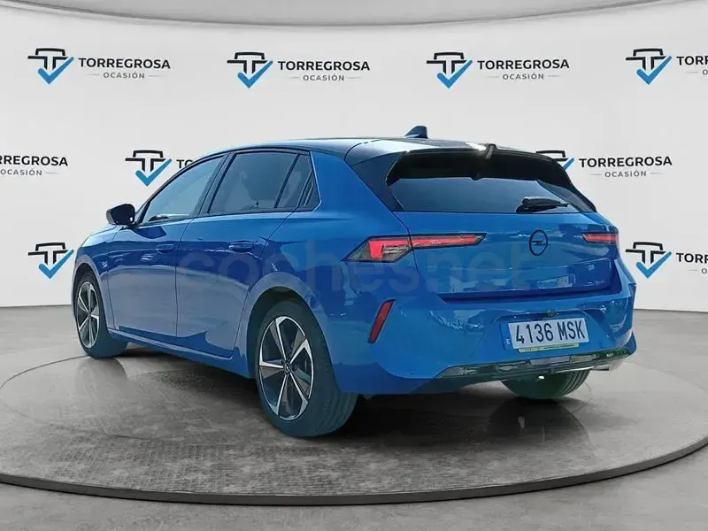 Usado Opel Astra 130 CV (95 kW) 2024 Azul Utilitario