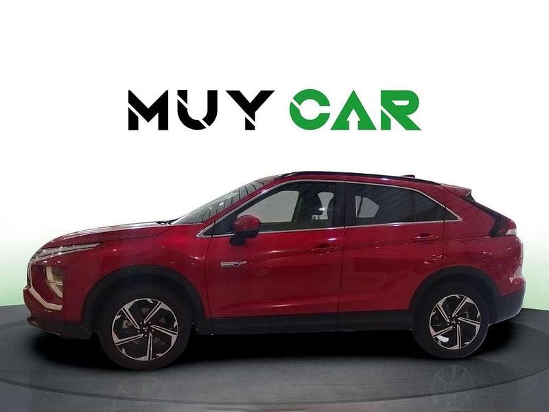 Usado Mitsubishi Eclipse Cross Motion 188 CV (138 kW) 2021 Rojo SUV