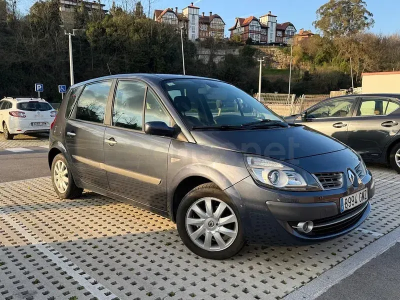 Usado Renault Scénic III Dynamique 105 CV (77 kW) 2009 Negro Monovolumen