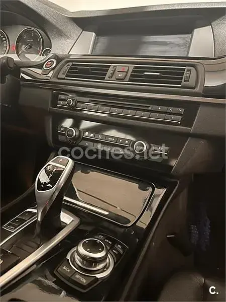 Usado BMW 520 184 CV (135 kW) 2012 Negro Familiar