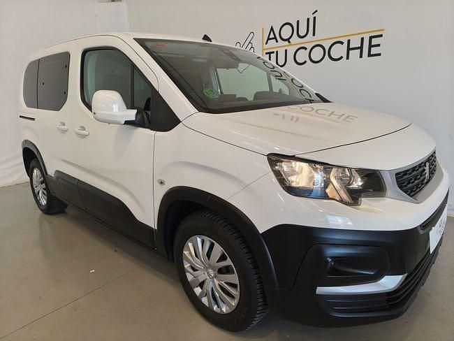 Usado Peugeot Rifter Active 100 CV (73 kW) 2021 Blanco Monovolumen