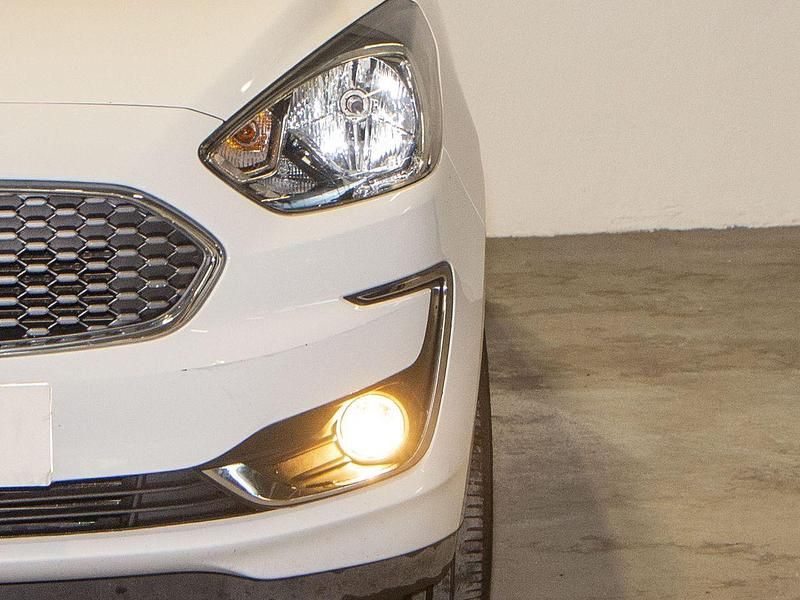 Usado Ford Ka 85 CV (62 kW) 2019 Blanco Utilitario