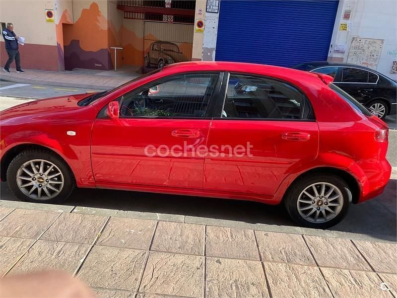 Usado Chevrolet Lacetti CDX 109 CV (80 kW) 2005 Rojo Berlina