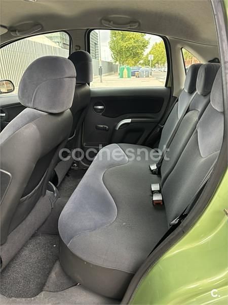 Usado Citroën C3 61 CV (44 kW) 2003 Verde Berlina