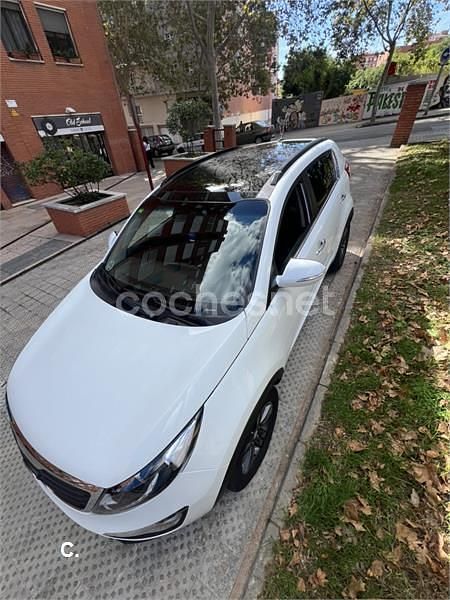 Blanco Usado 2011 Kia Sportage SUV | 9000 € (Precio justo) - Imagen 1/4
