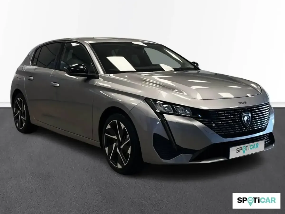 Usado Peugeot 308 Allure 130 CV (95 kW) 2024 Gris Berlina