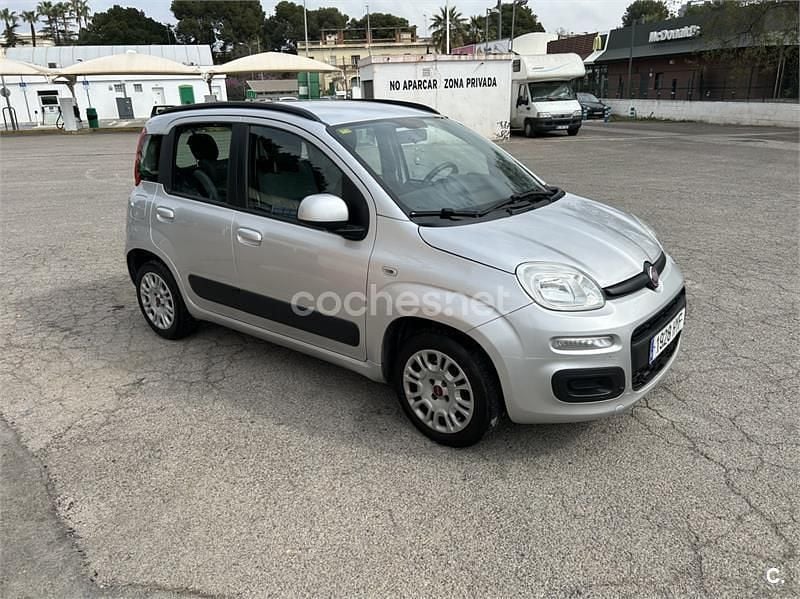 Usado Fiat Panda Lounge 69 CV (50 kW) 2014 Gris / plata Utilitario