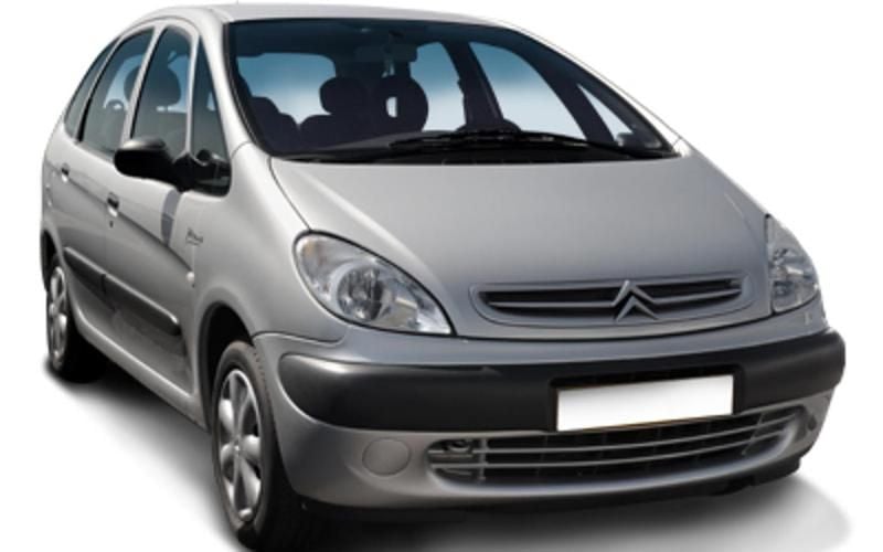 Beige Usado 2010 Citroën Xsara Picasso Monovolumen | 6990 € (Caro) - Imagen 1/4