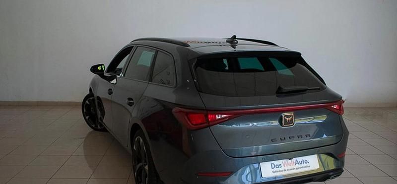 Usado Cupra Leon 150 CV (110 kW) 2023 Gris magnetic Familiar