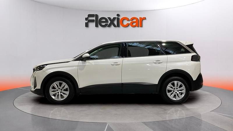 Używany Peugeot 5008 Allure 131 KM (96 kW) 2021 Biały SUV