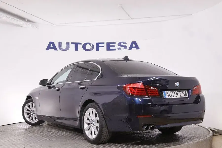 Usado BMW 528 245 CV (180 kW) 2013 Azul Berlina