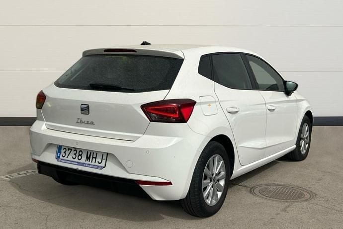 Usado Seat Ibiza Style 110 CV (80 kW) 2023 Blanco Utilitario