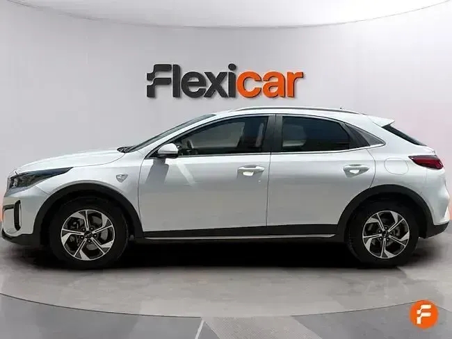 Usado Kia XCeed 120 CV (88 kW) 2023 Blanco SUV