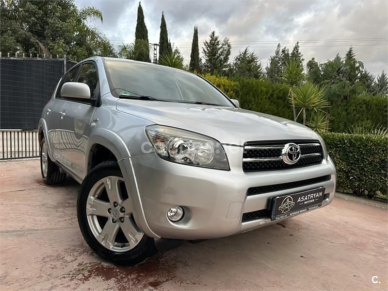 Gris / plata Usado 2006 Toyota RAV4 Premium SUV | 9900 € (Precio justo) - Imagen 1/4