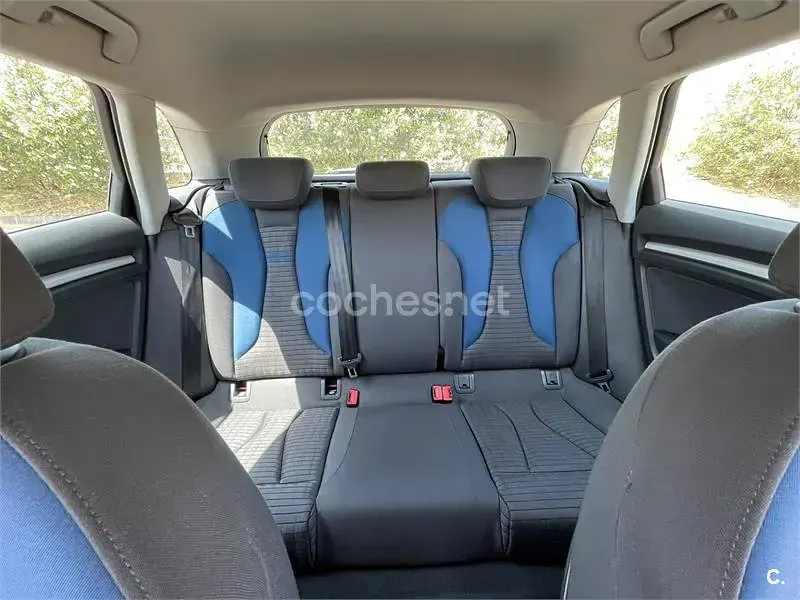 Usado Audi A3 150 CV (110 kW) 2015 Rojo Berlina