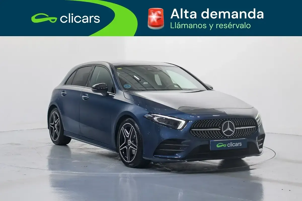 Usado Mercedes A180 116 CV (85 kW) 2020 Azul Berlina