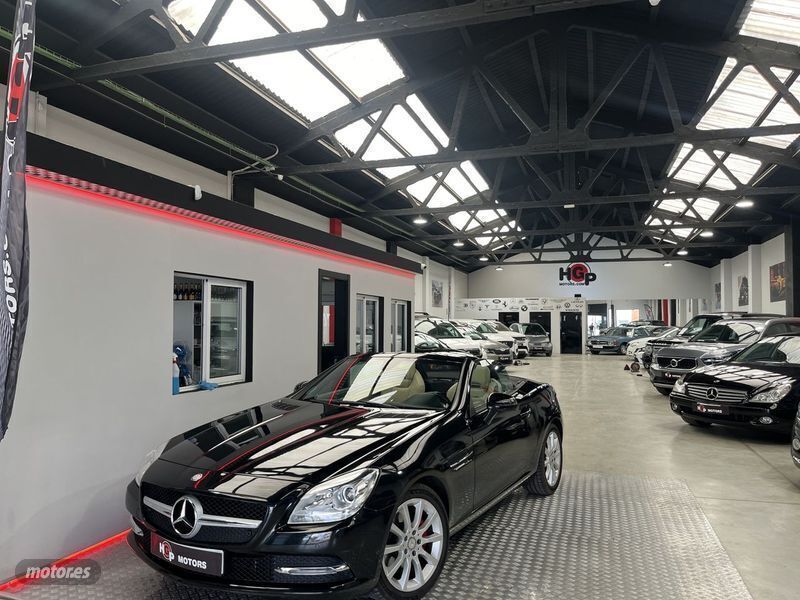 Usado Mercedes SLK200 184 CV (135 kW) 2016 Negro Descapotable