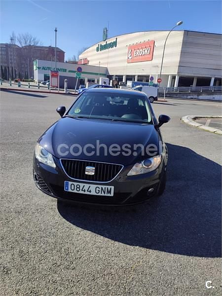 Usado Seat Exeo Style 143 CV (105 kW) 2009 Negro Berlina