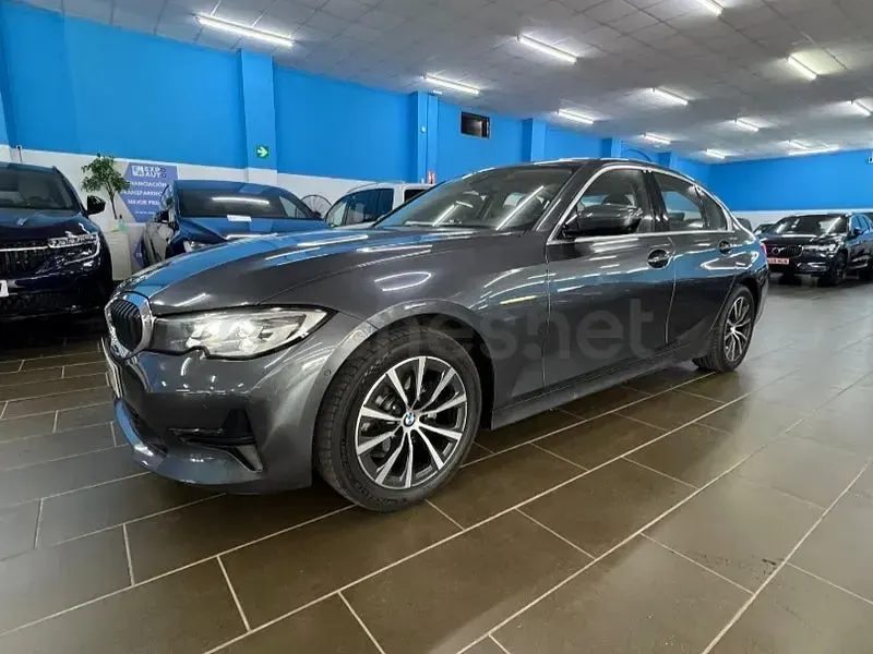 Usado BMW 320 Comfort Edition 190 CV (139 kW) 2021 Gris / plata Berlina