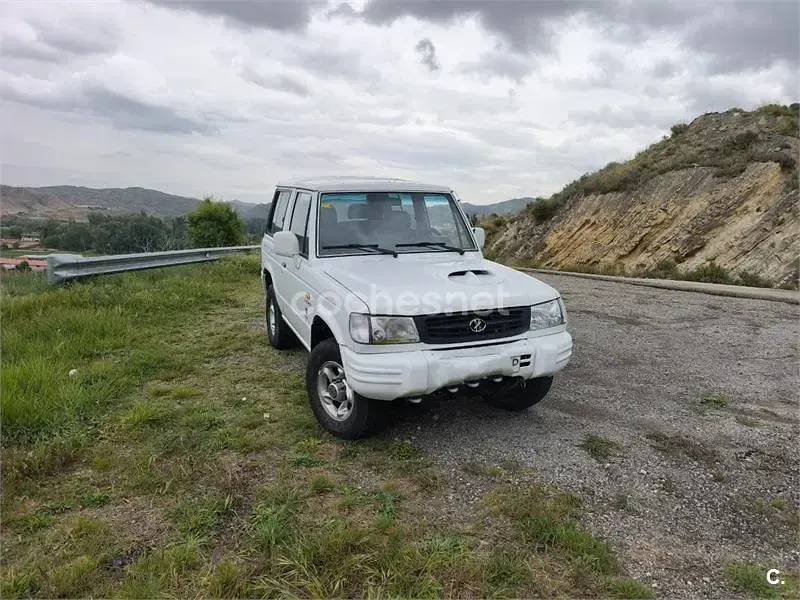 Usado Galloper Exceed 105 CV (77 kW) 1999 Blanco SUV