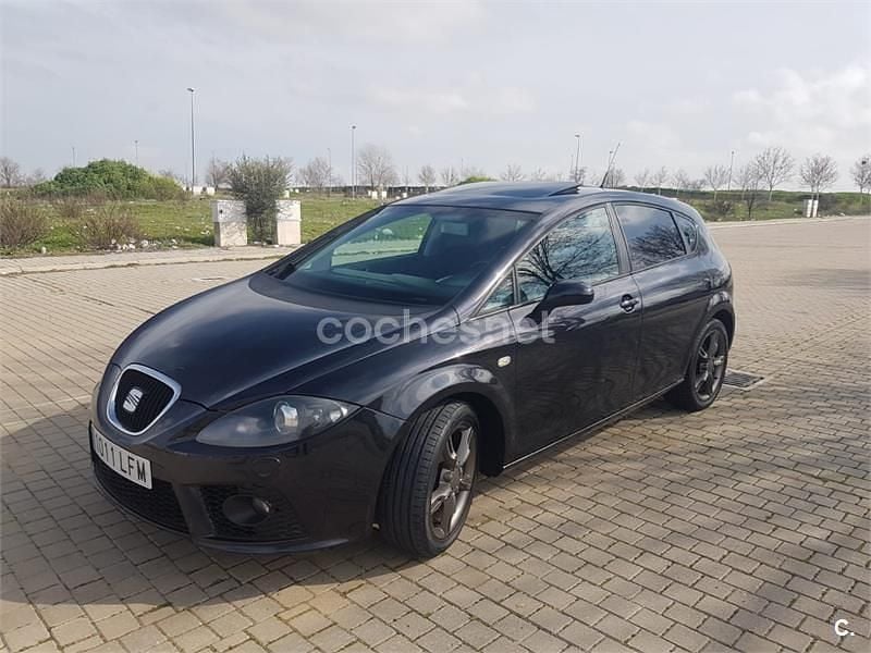 Usado Seat Leon ST FR 184 CV (135 kW) 2013 Negro Familiar