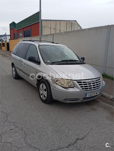 Usado Chrysler Voyager Executive 143 CV (105 kW) 2007 Gris / plata Monovolumen