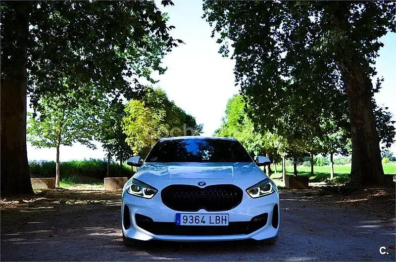 Usado BMW 118 150 CV (110 kW) 2021 Blanco Berlina