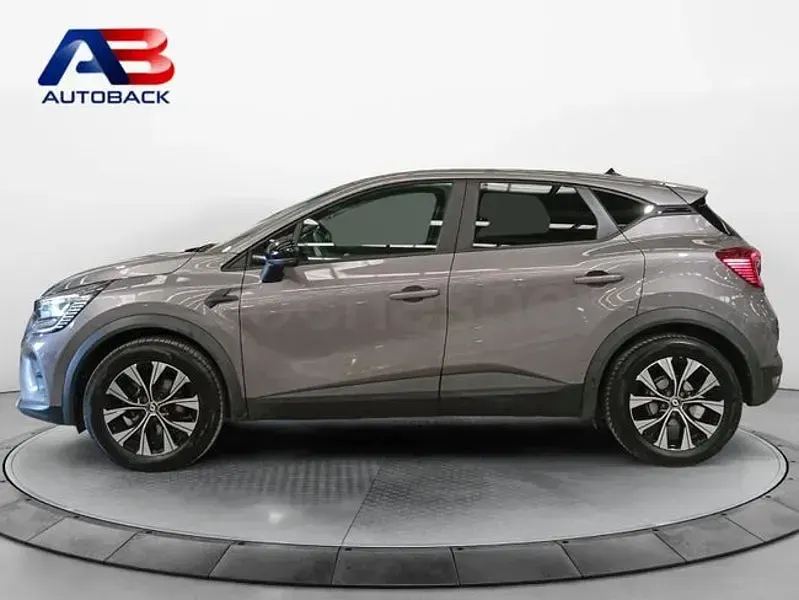 Usado Renault Captur Engineered 145 CV (106 kW) 2023 Gris SUV