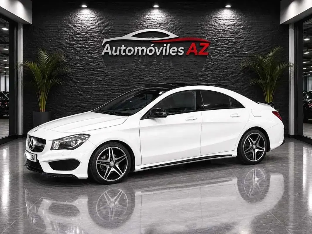 Occasion Mercedes CLA200 AMG line 136 PK (100 kW) 2015 Wit Coupé