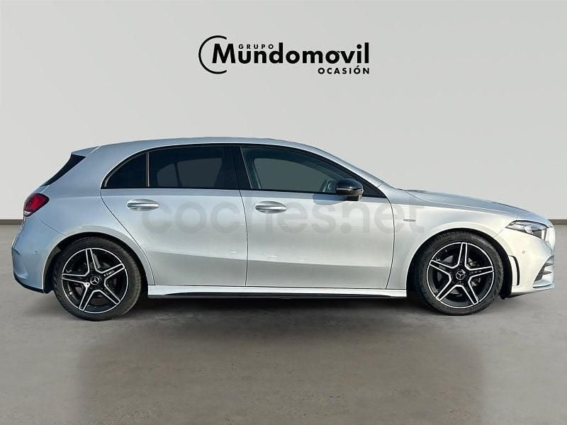 Usado Mercedes A200 150 CV (110 kW) 2022 Gris / plata Berlina