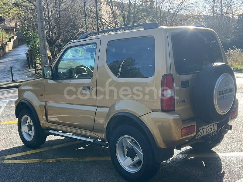 Usado Suzuki Jimny 80 CV (58 kW) 2000 Marrón SUV