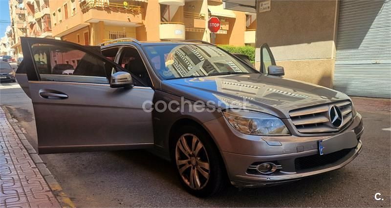 Usado Mercedes C220 Avantgarde 170 CV (125 kW) 2008 Gris / plata Familiar