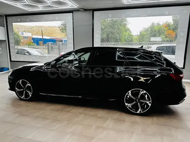 Usado Audi A4 Advanced Plus 150 CV (110 kW) 2024 Negro Familiar