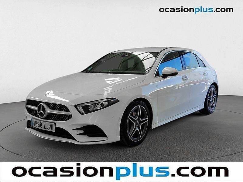 Blanco Usado 2020 Mercedes A180 AMG Utilitario | 25.719 € (Precio justo) - Imagen 1/4
