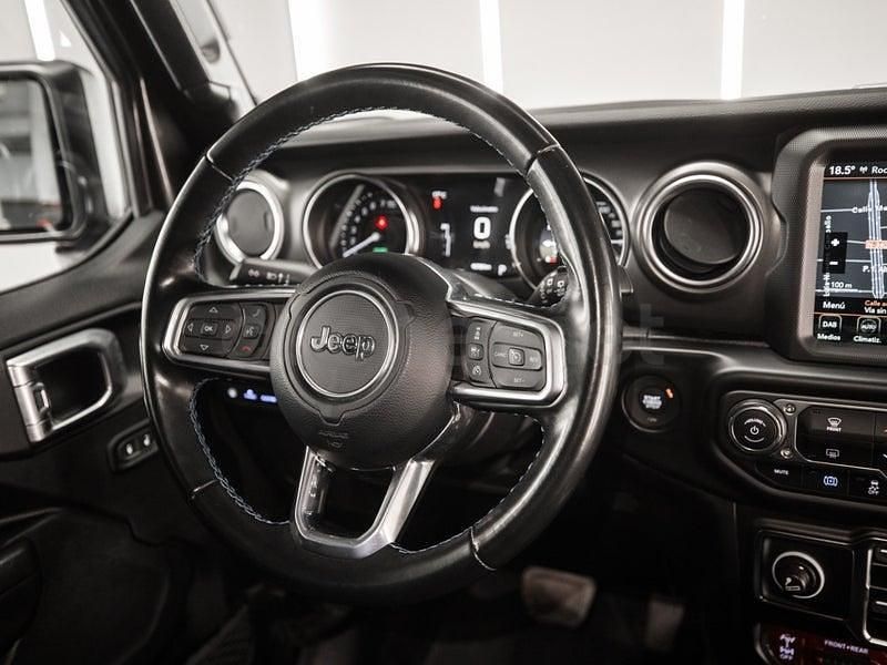 Usado Jeep Wrangler Rubicon 381 CV (280 kW) 2022 Gris / plata SUV