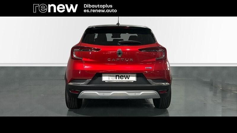 Usado Renault Captur Zen 145 CV (106 kW) 2021 Rojo SUV