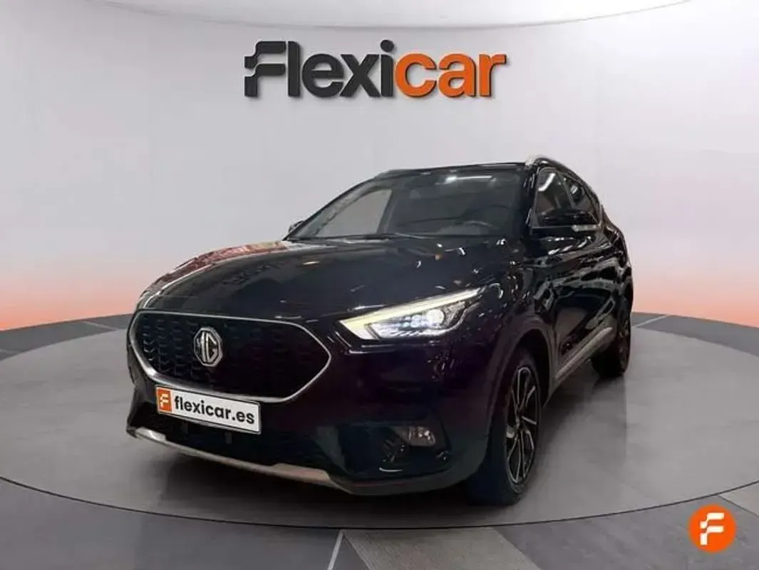 Usado MG ZS Luxury 111 CV (81 kW) 2023 Negro SUV