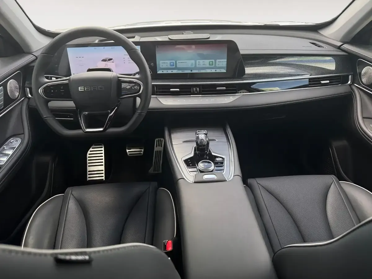 Usado Ebro s700 Luxury 347 CV (255 kW) 2025 Blanco SUV