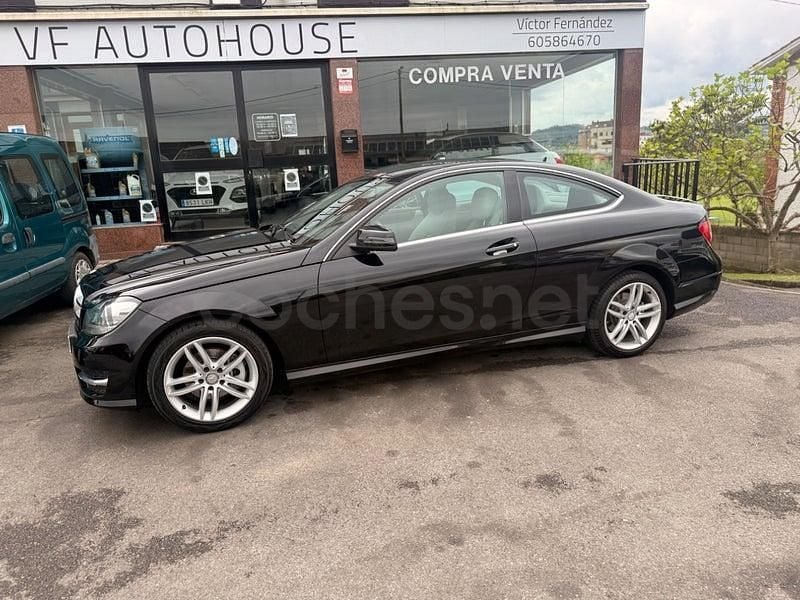 Usado Mercedes C220 170 CV (125 kW) 2013 Negro Coupe