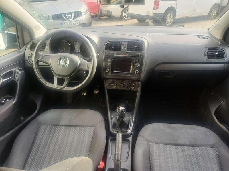 Usado VW Polo Edition 60 CV (44 kW) 2015 Negro Utilitario