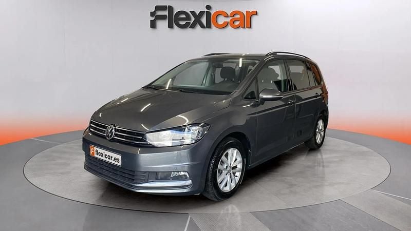 Usado VW Touran Advance 116 CV (85 kW) 2019 Blanco Monovolumen