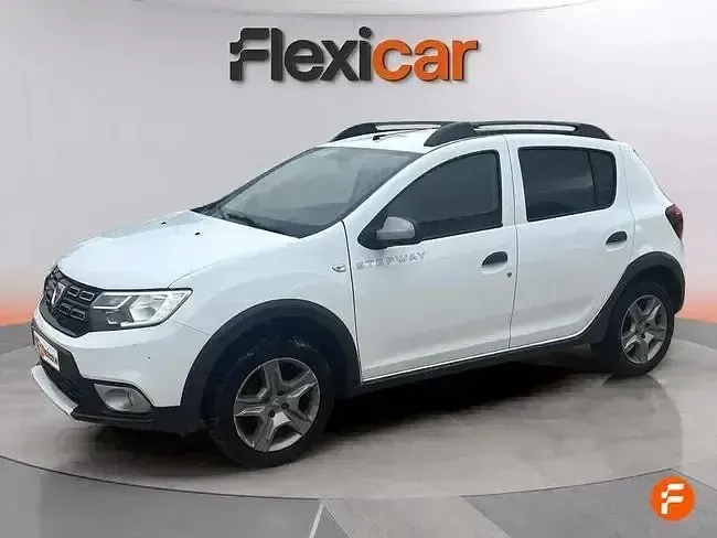 Usado Dacia Sandero Comfort 90 CV (66 kW) 2019 Blanco