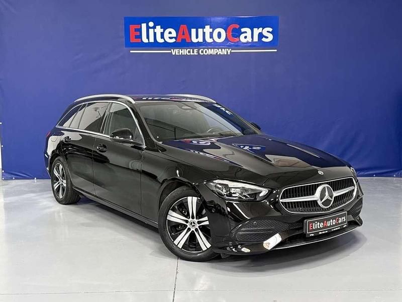 Usado Mercedes C220 200 HP (147 kW) 2022 Preto Carrinha