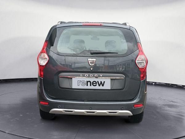 Usado Dacia Lodgy Comfort 115 CV (84 kW) 2022 Gris Monovolumen