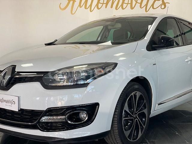 Usado Renault Mégane Bose Edition 110 CV (80 kW) 2014 Blanco Berlina